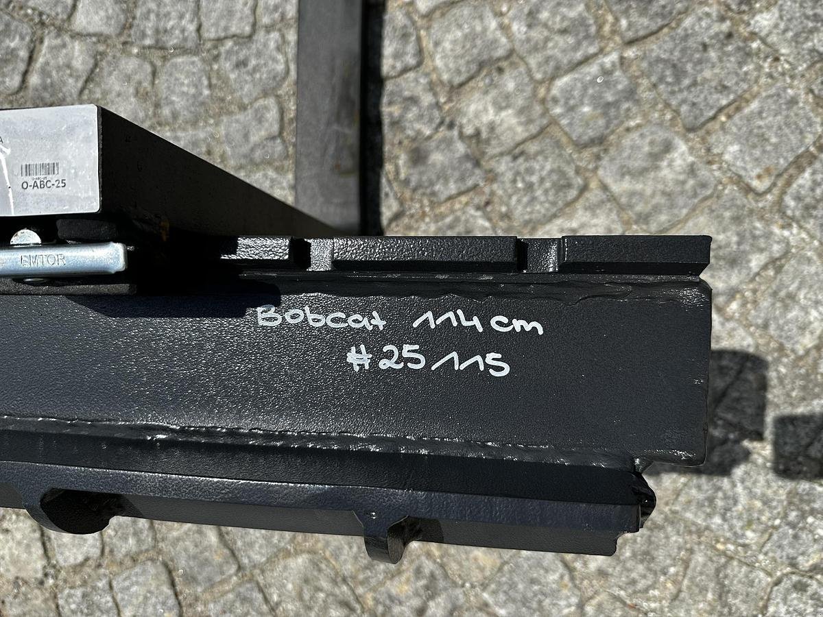 Sonstiges Baggerzubehör des Typs Big Dutchman Palettengabel mit Bobcat 114cm Aufnahme, Neumaschine in Göpfritz an der Wild (Bild 4)