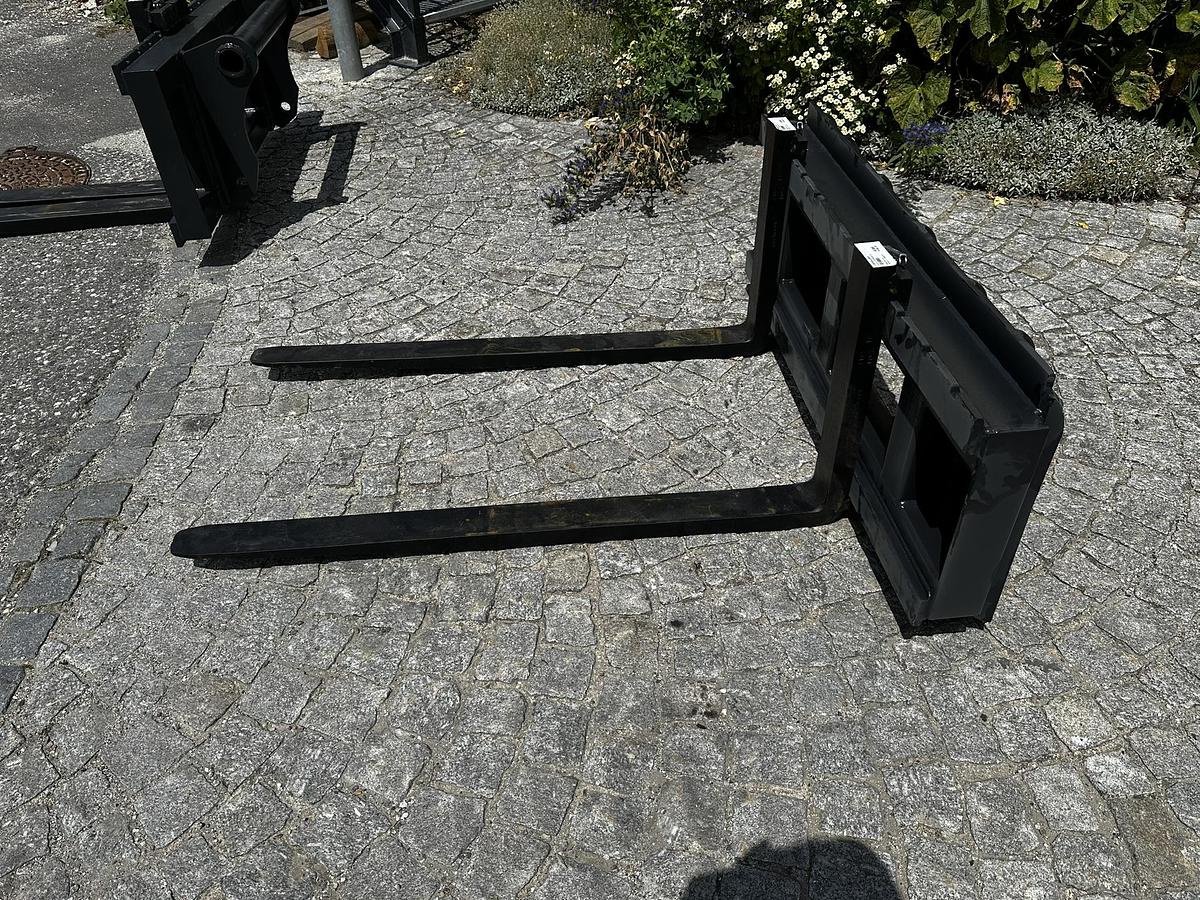 Sonstiges Baggerzubehör des Typs Big Dutchman Palettengabel mit Bobcat 114cm Aufnahme, Neumaschine in Göpfritz an der Wild (Bild 2)