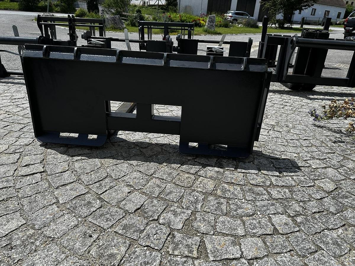 Sonstiges Baggerzubehör des Typs Big Dutchman Palettengabel mit Bobcat 114cm Aufnahme, Neumaschine in Göpfritz an der Wild (Bild 3)