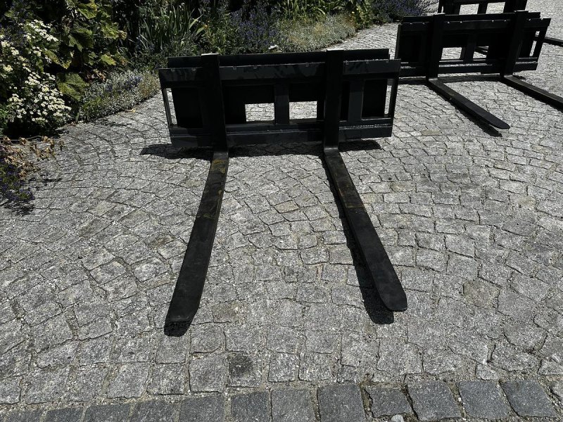 Sonstiges Baggerzubehör des Typs Big Dutchman Palettengabel mit Bobcat 114cm Aufnahme, Neumaschine in Göpfritz an der Wild (Bild 1)