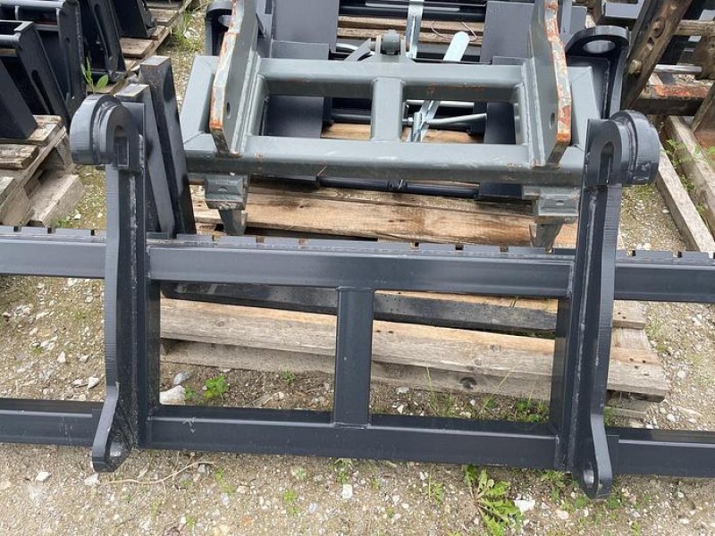 Sonstiges Baggerzubehör des Typs Big Dutchman Volvo BM Palettengabel 180 cm breit mit 4 t Tragkraft, Neumaschine in Göpfritz an der Wild (Bild 2)
