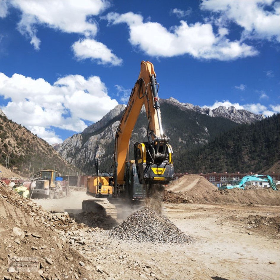 Sonstiges Baggerzubehör des Typs MB Crusher BF 70.2 S4, Neumaschine in Deutsch - Goritz (Bild 4)