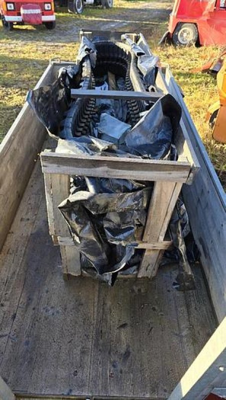 Sonstiges Baggerzubehör des Typs Solideal 300x55x82 Gummikette, Gebrauchtmaschine in Göpfritz an der Wild (Bild 1)