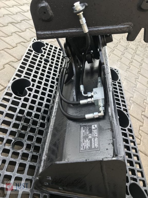 Sonstiges Baggerzubehör des Typs Sonstige Hydraulischer Grabenraumlöffel 3-4 to Ms03, Neumaschine in Schnelldorf (Bild 4)