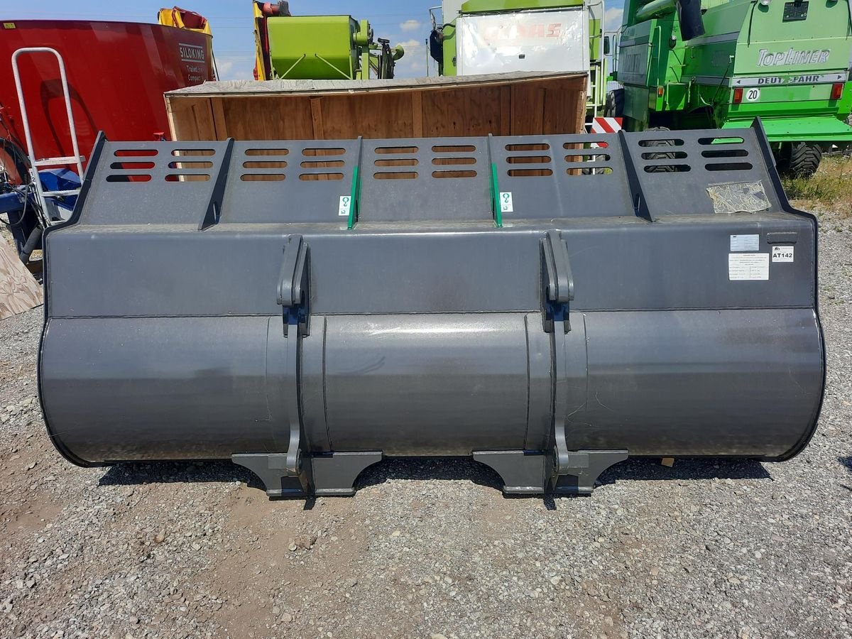 Sonstiges Baggerzubehör des Typs Sonstige NEW HOLLAND/CASE LEICHTGUTSCHAUFEL 3m, Neumaschine in Burgkirchen (Bild 4)