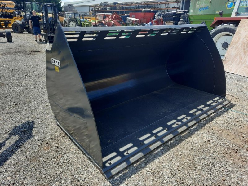 Sonstiges Baggerzubehör des Typs Sonstige NEW HOLLAND/CASE LEICHTGUTSCHAUFEL 3m, Neumaschine in Burgkirchen (Bild 1)