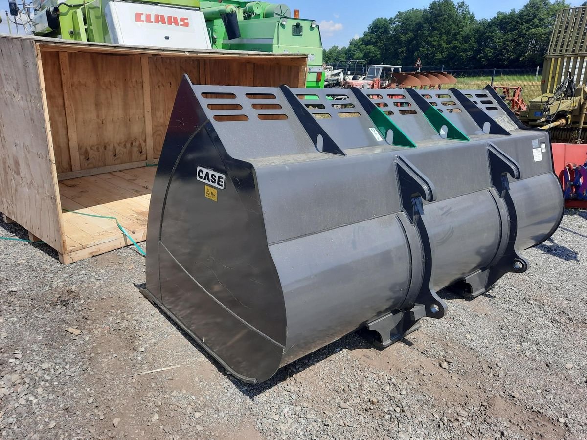 Sonstiges Baggerzubehör des Typs Sonstige NEW HOLLAND/CASE LEICHTGUTSCHAUFEL 3m, Neumaschine in Burgkirchen (Bild 2)