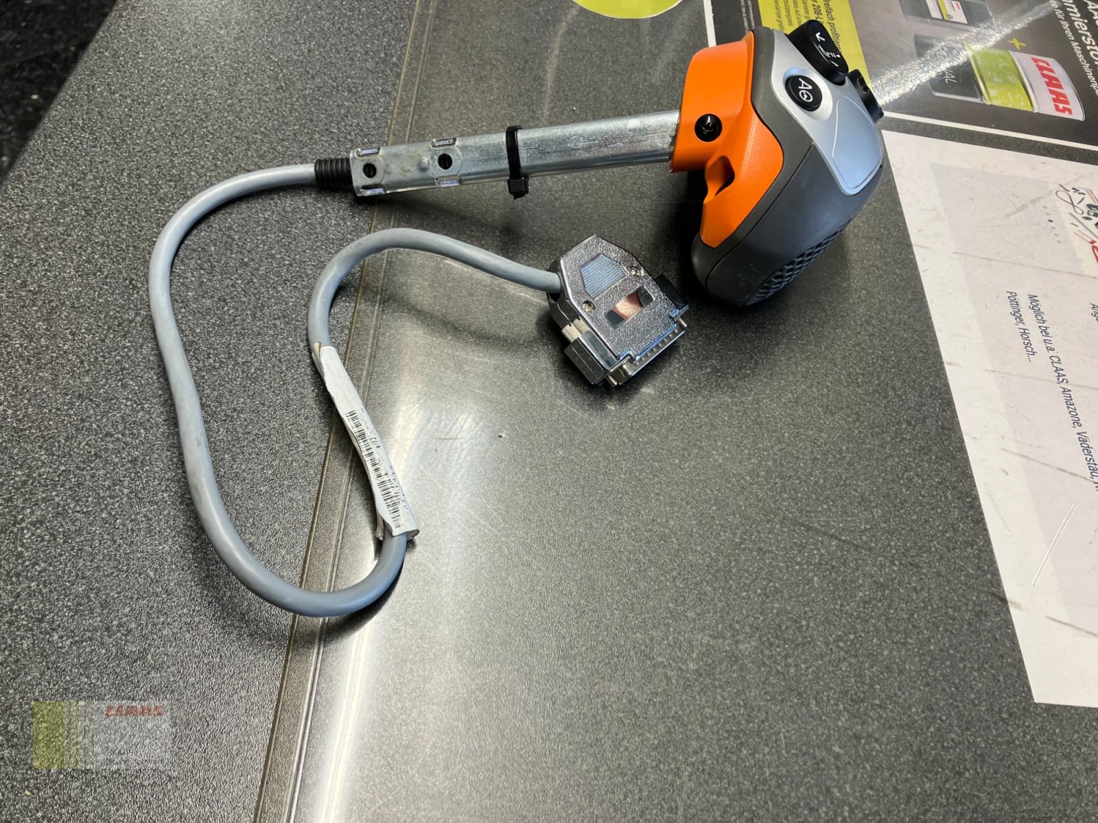 Sonstiges Feldhäckslerzubehör des Typs CLAAS 00 0537 666 2\Multifunktionsgriff - Jaguar 980-930 Typ 498, Neumaschine in Schwend (Bild 4)