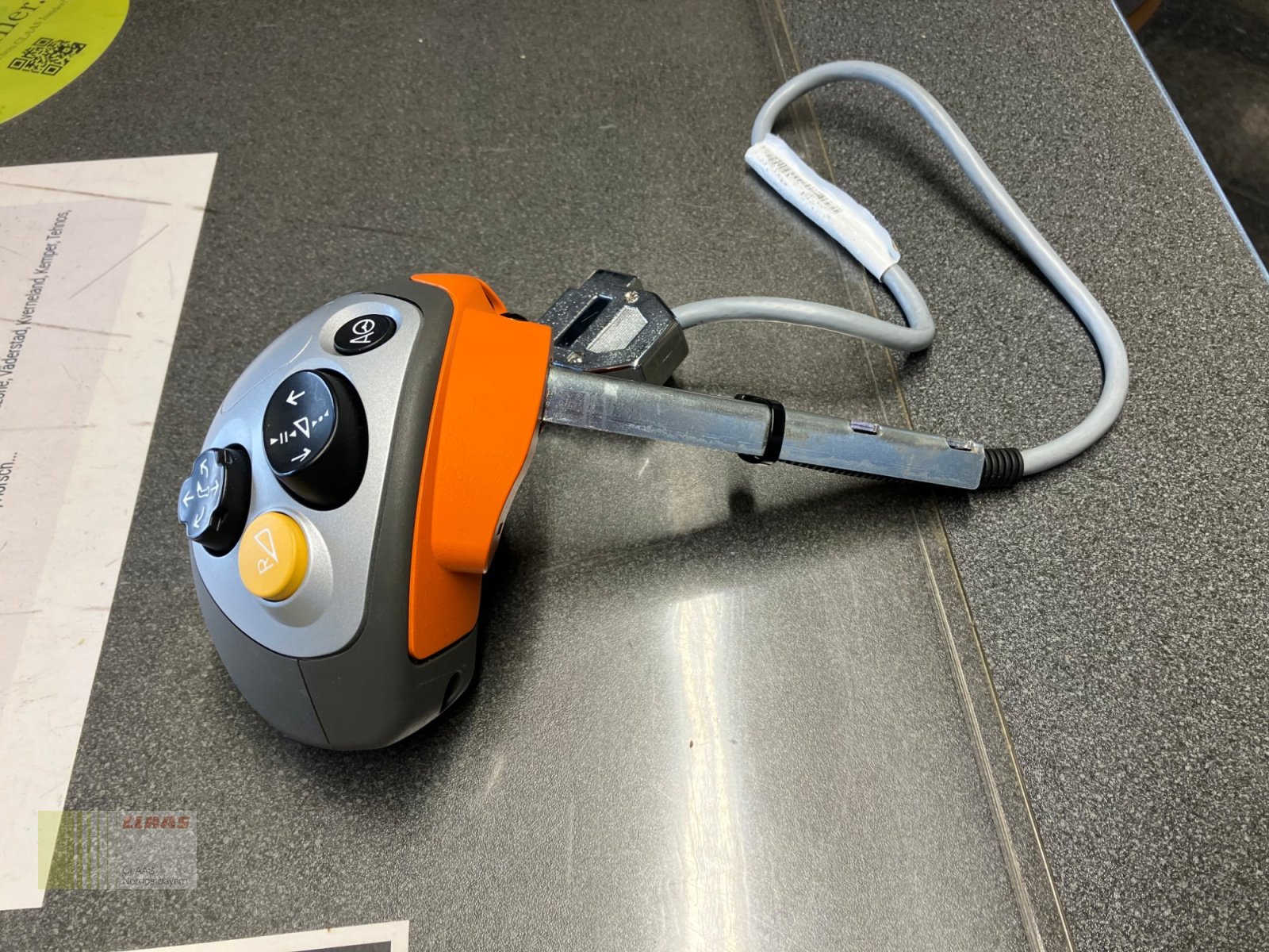 Sonstiges Feldhäckslerzubehör des Typs CLAAS 00 0537 666 2\Multifunktionsgriff - Jaguar 980-930 Typ 498, Neumaschine in Schwend (Bild 5)