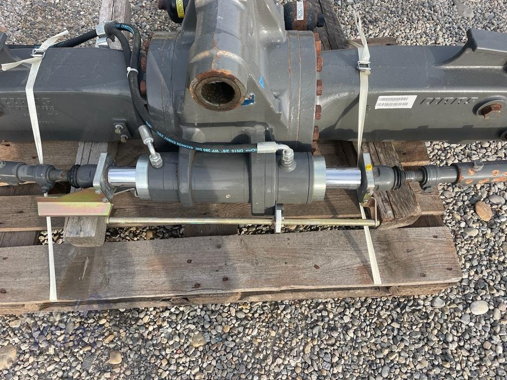 Sonstiges Mähdrescherzubehör typu CLAAS Claas Allradachse, Verstellachse 8-Loch, Gebrauchtmaschine v Schutterzell (Obrázek 7)
