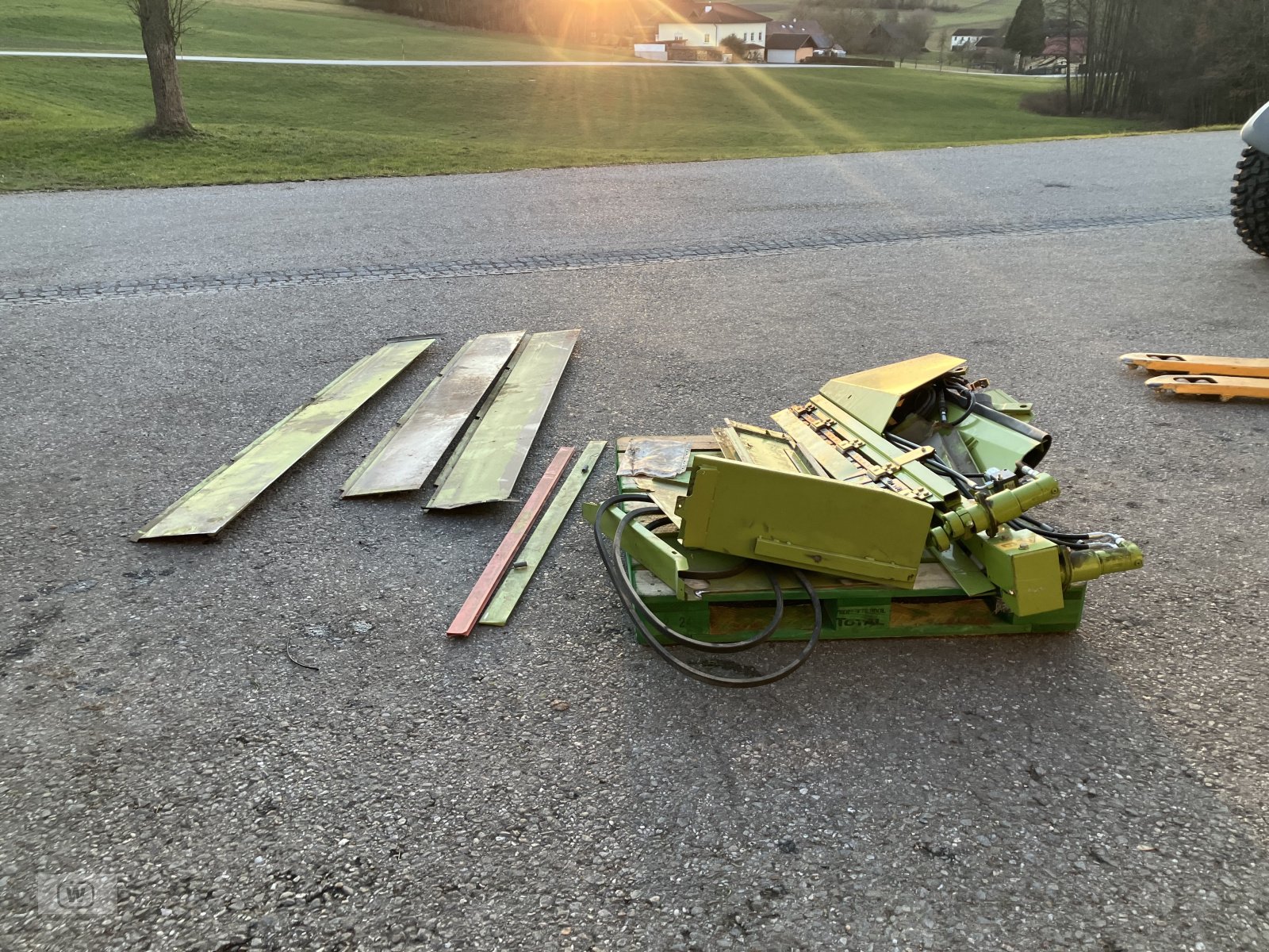 Sonstiges Mähdrescherzubehör typu CLAAS Rapsmesser mit Einlegeblechen zuV900  Typ 716, Gebrauchtmaschine v Zell an der Pram (Obrázek 4)
