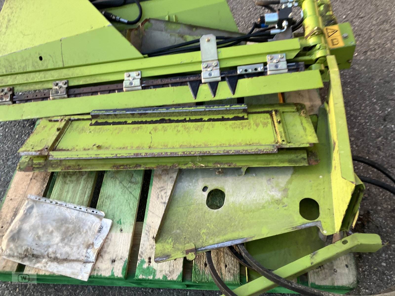 Sonstiges Mähdrescherzubehör typu CLAAS Rapsmesser mit Einlegeblechen zuV900  Typ 716, Gebrauchtmaschine v Zell an der Pram (Obrázek 9)