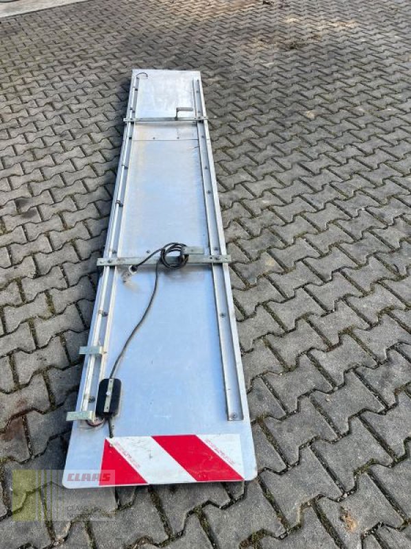 Sonstiges Mähdrescherzubehör des Typs CLAAS WARNTAFEL BAYERNPAKET, Neumaschine in Bad Abbach (Bild 3)