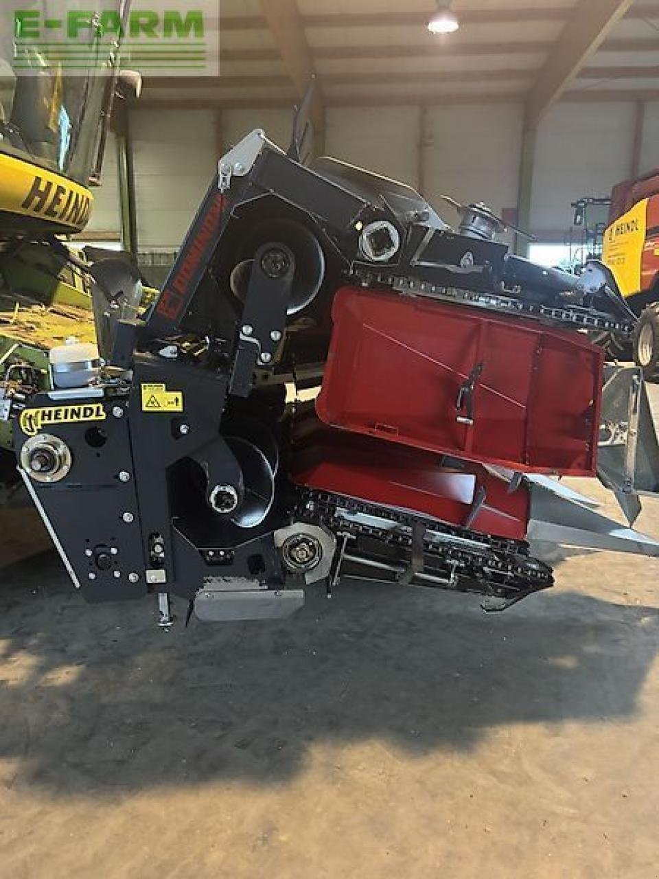 Sonstiges Mähdrescherzubehör des Typs Dominoni maispflücker 8 reihig, Gebrauchtmaschine in WIESELBURG (Bild 3)