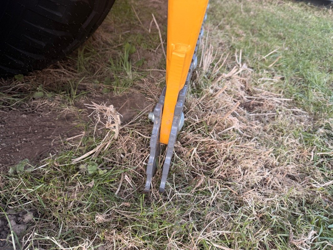 Sonstiges Straßenbau des Typs Gutzwiller Planierschild LNG 360, Neumaschine in Bad Oldesloe (Bild 4)