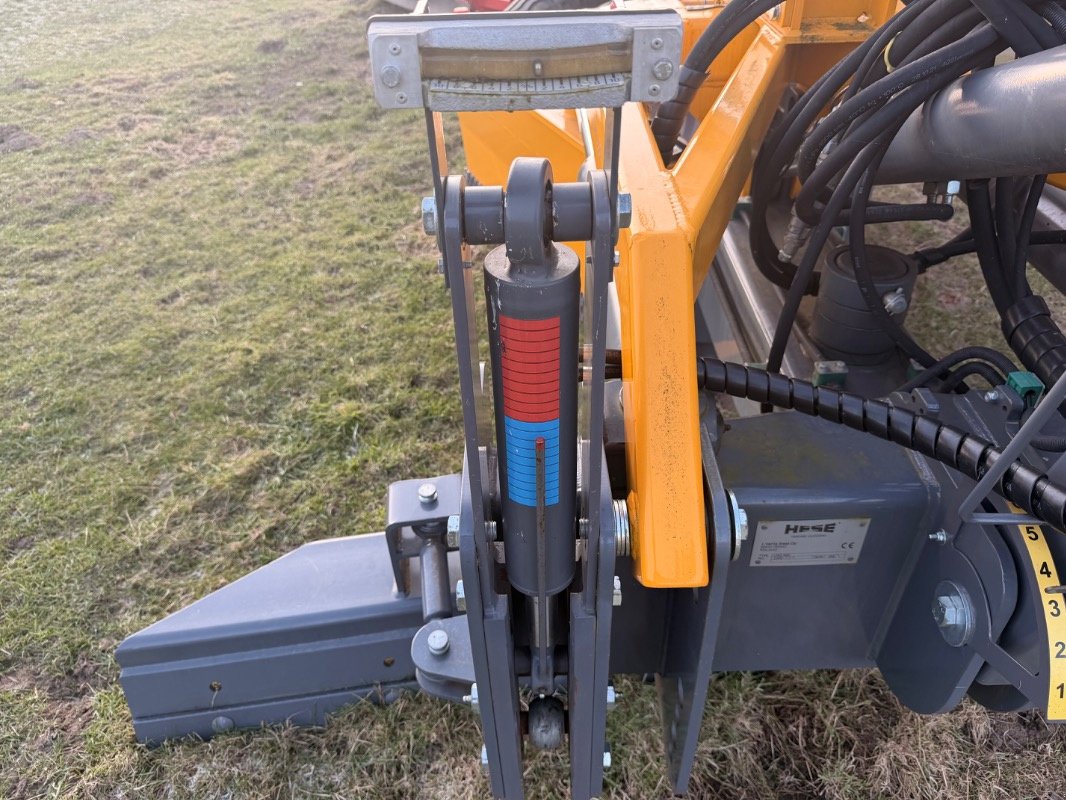 Sonstiges Straßenbau des Typs Gutzwiller Planierschild LNG 360, Neumaschine in Bad Oldesloe (Bild 9)