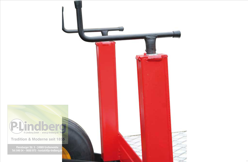 Sonstiges Straßenbau des Typs P.Lindberg GmbH Straßenhobel Traktor Kat. 1 kräftige Gummiräder variable Höhe 3 Schürfleisten, Neumaschine in Großenwiehe (Bild 2)