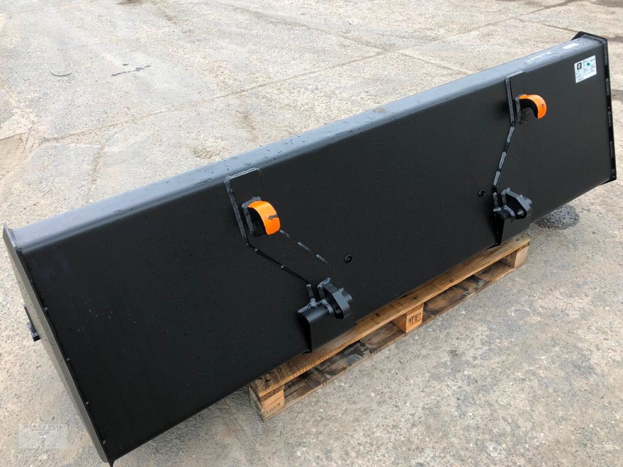 Sonstiges Traktorzubehör типа Alö Schaufel universal 2,10 m Euro NEU, Gebrauchtmaschine в Pragsdorf (Фотография 3)