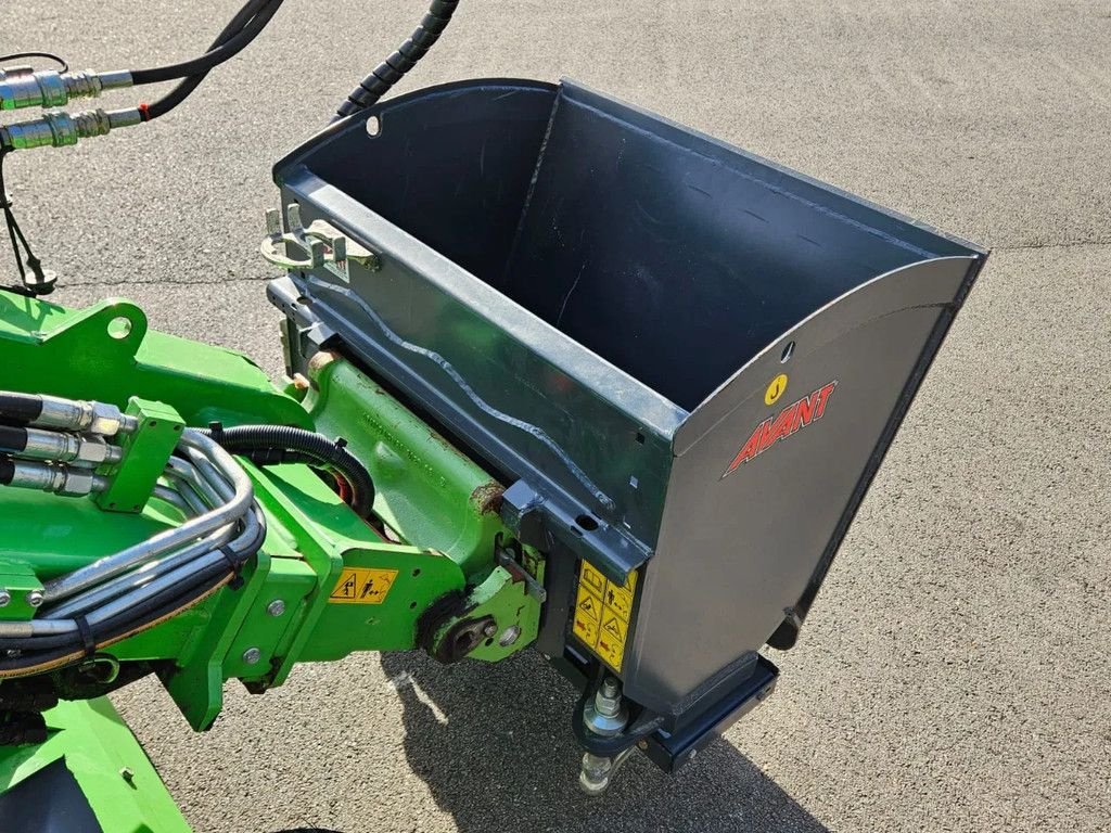 Sonstiges Traktorzubehör typu Avant 900 Zand- en zoutstrooier, Gebrauchtmaschine v BENNEKOM (Obrázek 8)