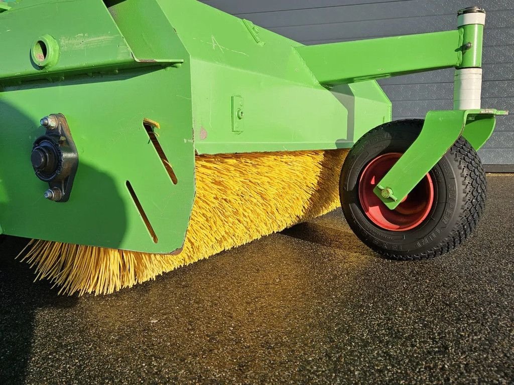 Sonstiges Traktorzubehör del tipo Avant Borstel 110 cm, Gebrauchtmaschine en BENNEKOM (Imagen 11)