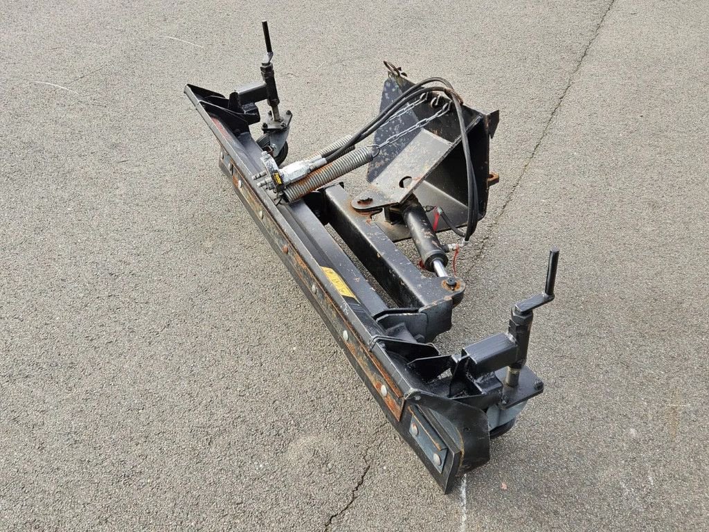 Sonstiges Traktorzubehör типа Avant Dozerblad / Sneeuwschuif, Gebrauchtmaschine в BENNEKOM (Фотография 4)
