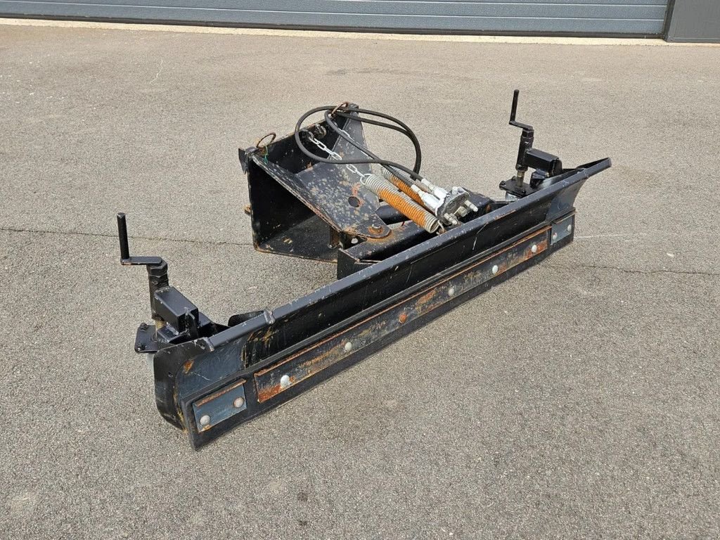 Sonstiges Traktorzubehör типа Avant Dozerblad / Sneeuwschuif, Gebrauchtmaschine в BENNEKOM (Фотография 1)