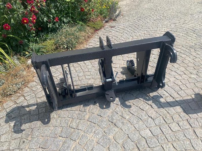 Sonstiges Traktorzubehör des Typs Big Dutchman Adapter auf Dreipunkt KAT 3, Dieci, Agri Farmer, Neumaschine in Göpfritz an der Wild (Bild 2)