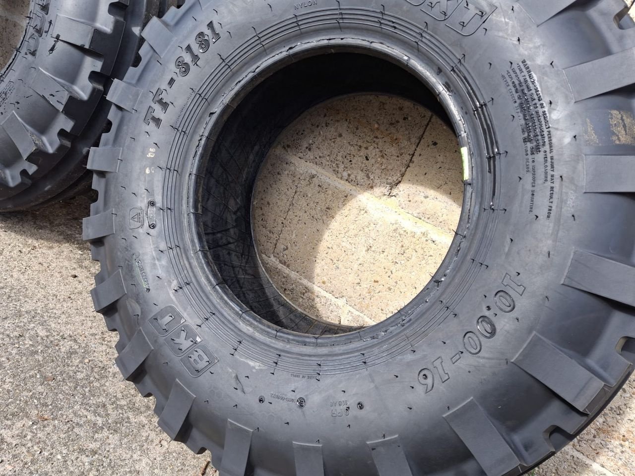 Sonstiges Traktorzubehör van het type BKT 10.00-16, Neumaschine in Maartensdijk (Foto 3)