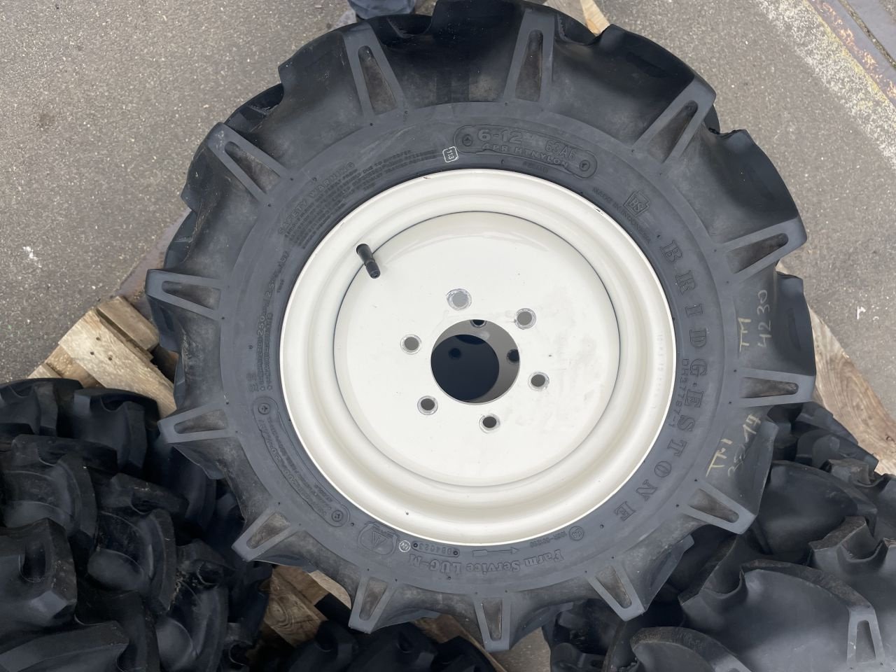 Sonstiges Traktorzubehör typu Bridgestone -, Gebrauchtmaschine v Kesteren (Obrázek 3)