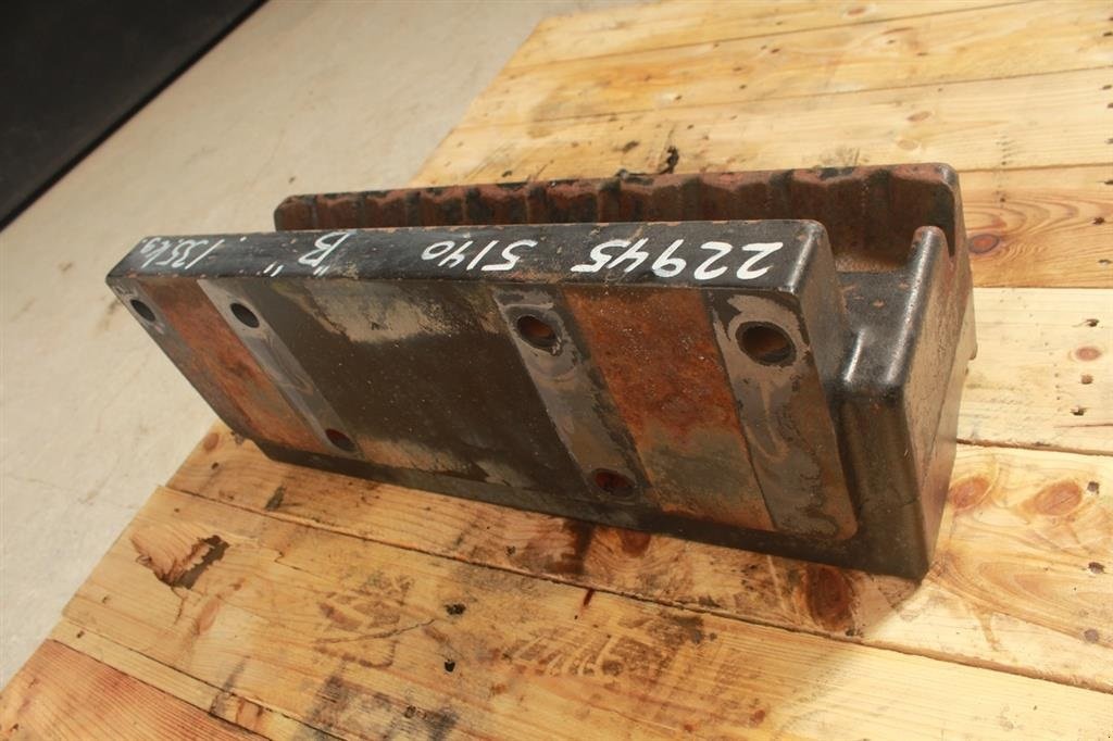 Sonstiges Traktorzubehör типа Case IH 5140 Basisklods / Weight, Gebrauchtmaschine в Viborg (Фотография 3)