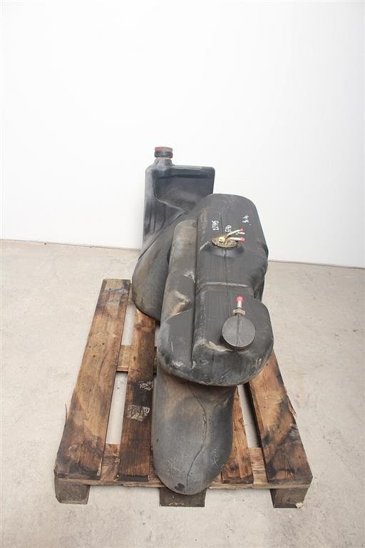 Sonstiges Traktorzubehör typu Case IH 5140 Dieseltank / Fuel Tank, Gebrauchtmaschine v Viborg (Obrázek 6)
