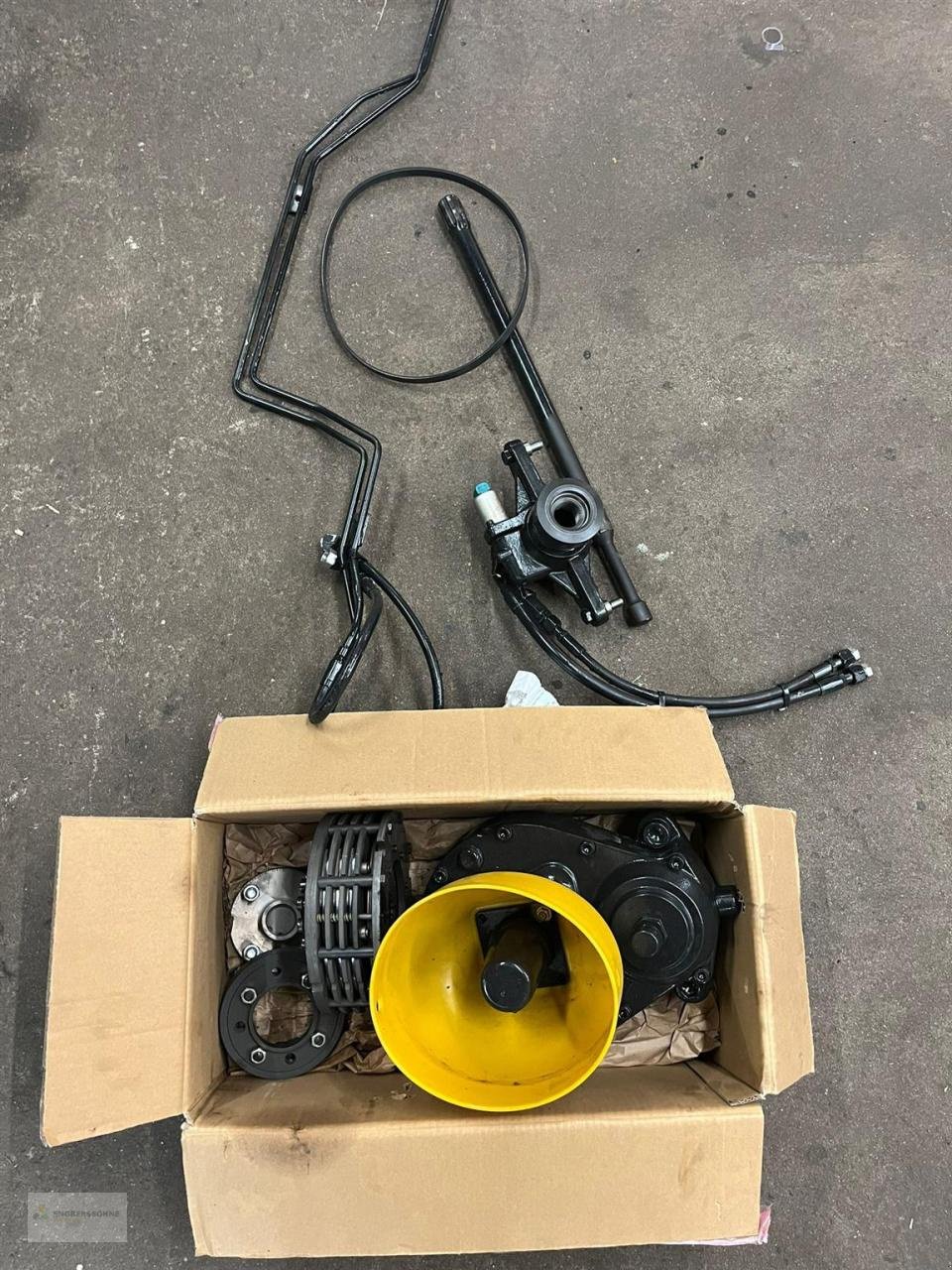 Sonstiges Traktorzubehör des Typs Case IH Front PTO  Steyr 6175 / Case Puma 175, Gebrauchtmaschine in Uelsen (Bild 4)