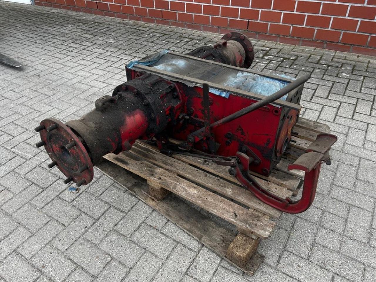 Sonstiges Traktorzubehör tipa Case IH GETRIEBE IHC 553 S - DEFEKT, Gebrauchtmaschine u Drebber (Slika 1)