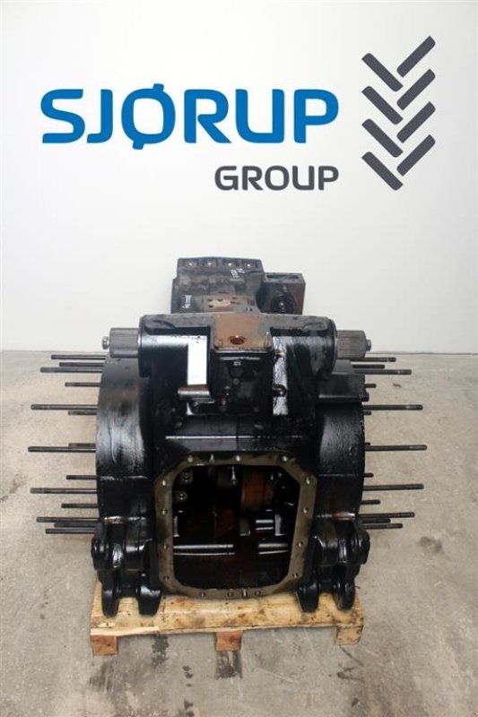 Sonstiges Traktorzubehör typu Case IH Optum 300 CVX Bagtøj / Rear Transmission, Gebrauchtmaschine v Viborg (Obrázek 1)