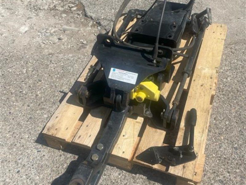 Sonstiges Traktorzubehör des Typs Case IH Puma 240 CVX  Pickuphitch, Gebrauchtmaschine in Humble (Bild 1)