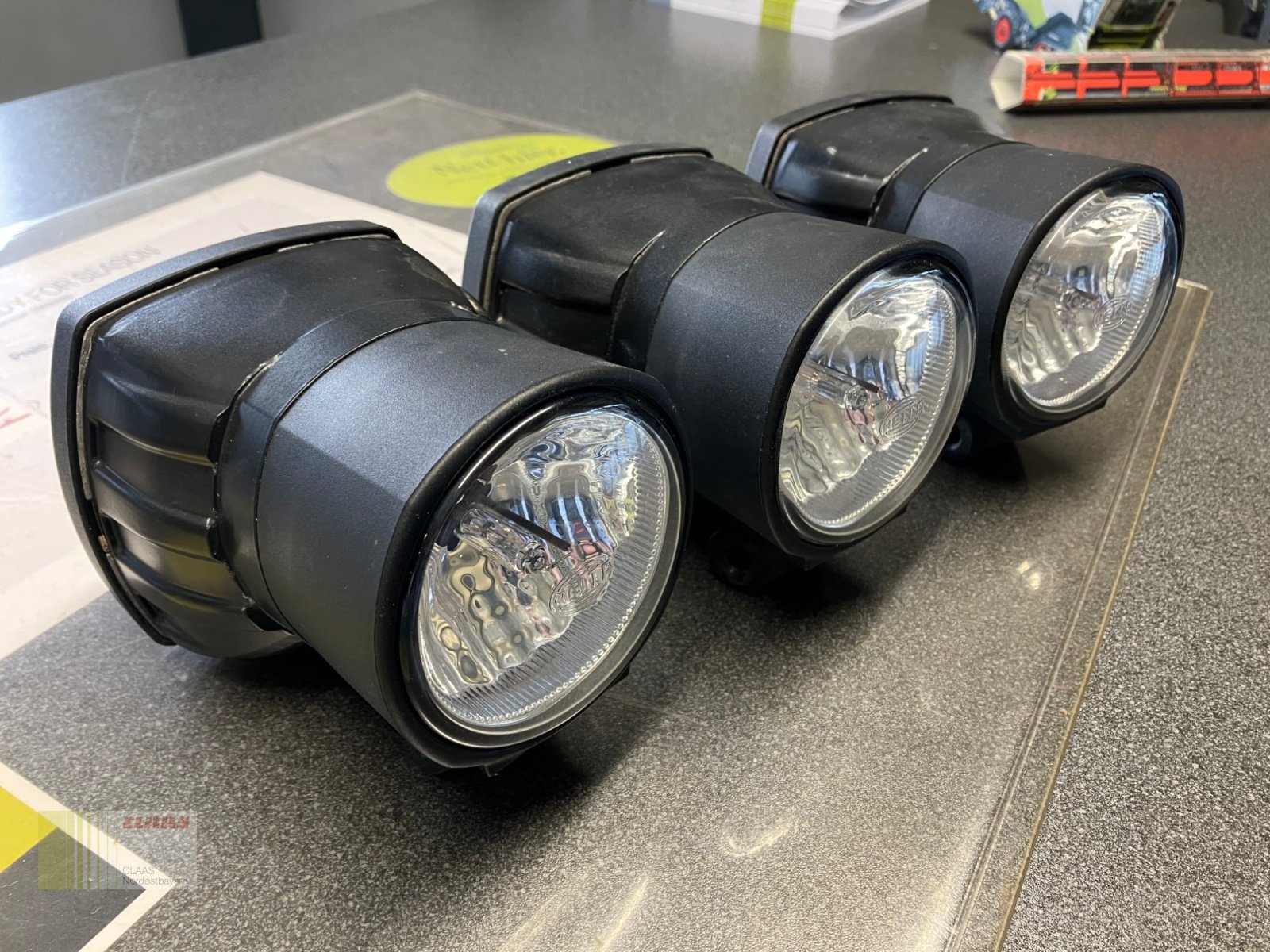 Sonstiges Traktorzubehör des Typs CLAAS 00 2161 671 1\Arbeitsscheinwerfer Xenon, Neumaschine in Schwend (Bild 3)