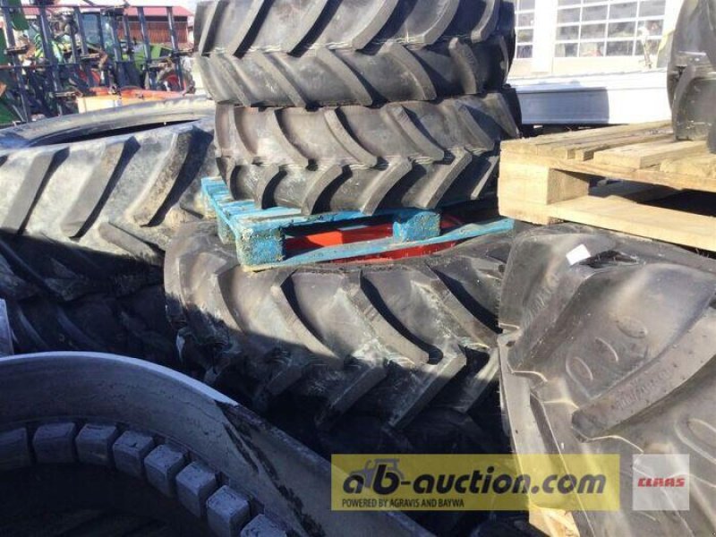 Sonstiges Traktorzubehör des Typs CLAAS 480/70 R30 MITAS + 320/70 R24, Gebrauchtmaschine in Arnstorf (Bild 1)