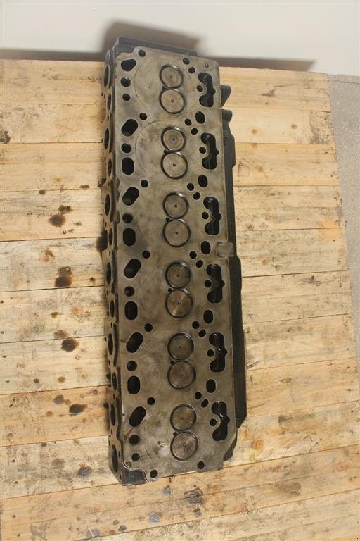 Sonstiges Traktorzubehör του τύπου CLAAS Arion 630C Topstykke / Cylinder Head, Gebrauchtmaschine σε Viborg (Φωτογραφία 2)