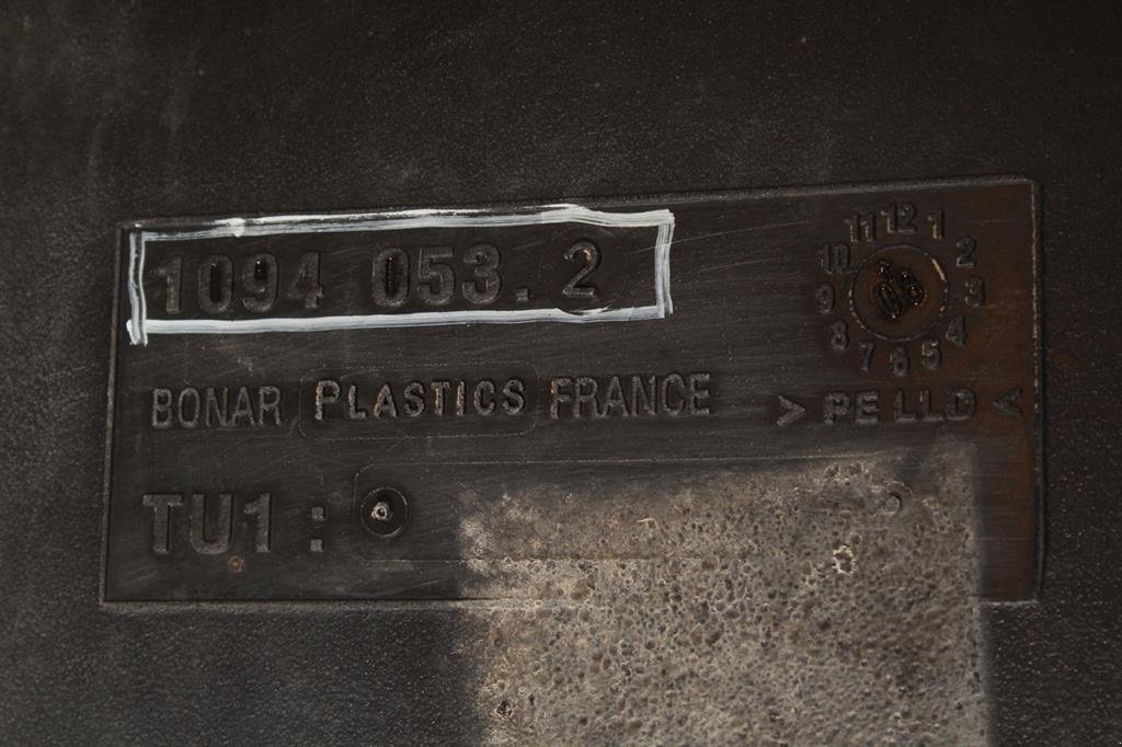 Sonstiges Traktorzubehör des Typs CLAAS AXION 850 Dieseltank / Fuel Tank, Gebrauchtmaschine in Viborg (Bild 5)