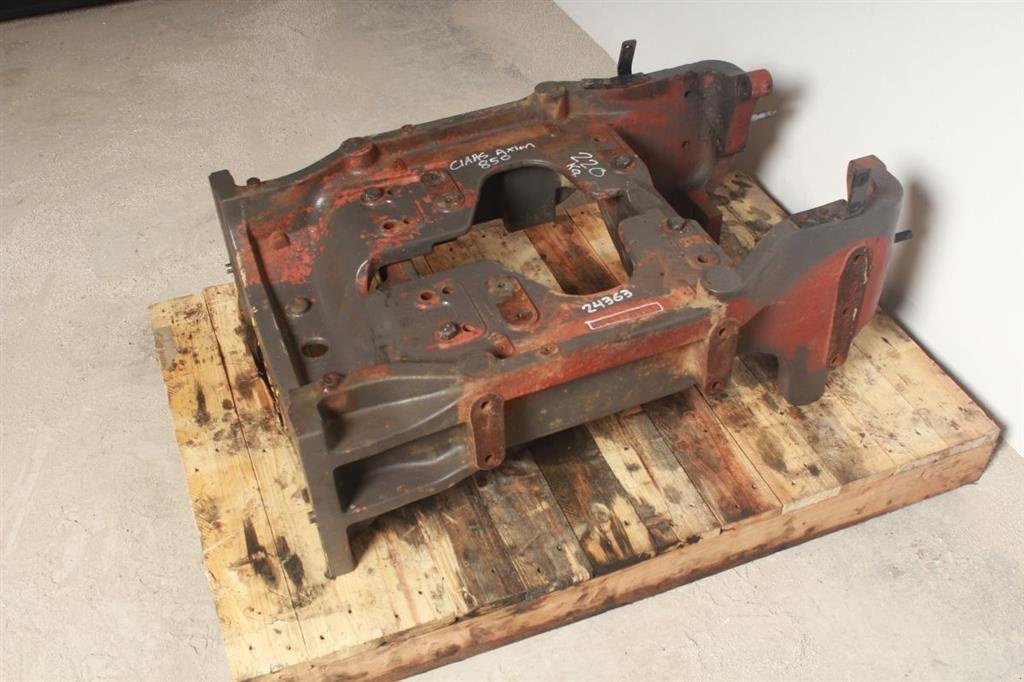 Sonstiges Traktorzubehör του τύπου CLAAS AXION 850 Forbro / Front Axle Support, Gebrauchtmaschine σε Viborg (Φωτογραφία 2)