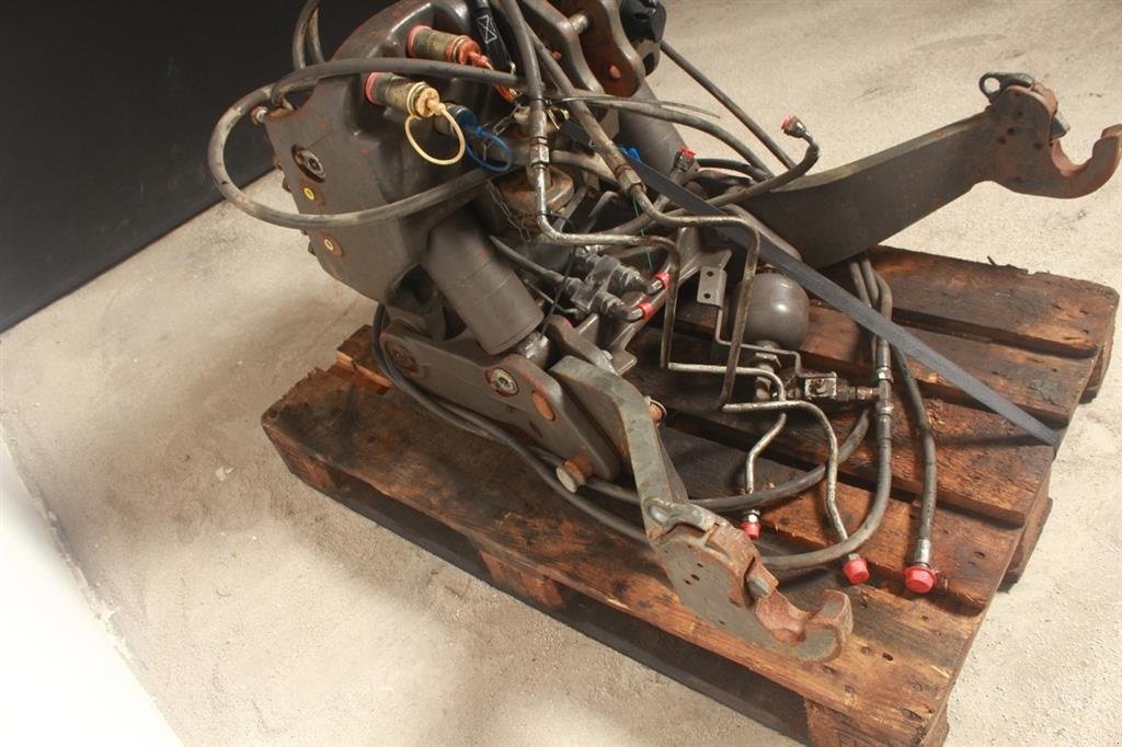 Sonstiges Traktorzubehör van het type CLAAS AXION 850 Frontlift, Gebrauchtmaschine in Viborg (Foto 5)