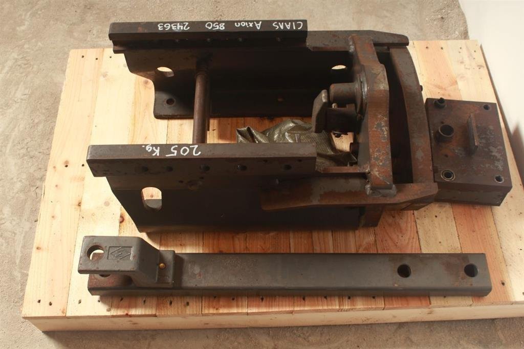 Sonstiges Traktorzubehör типа CLAAS AXION 850 Træk / Pick Up Hitch, Gebrauchtmaschine в Viborg (Фотография 5)