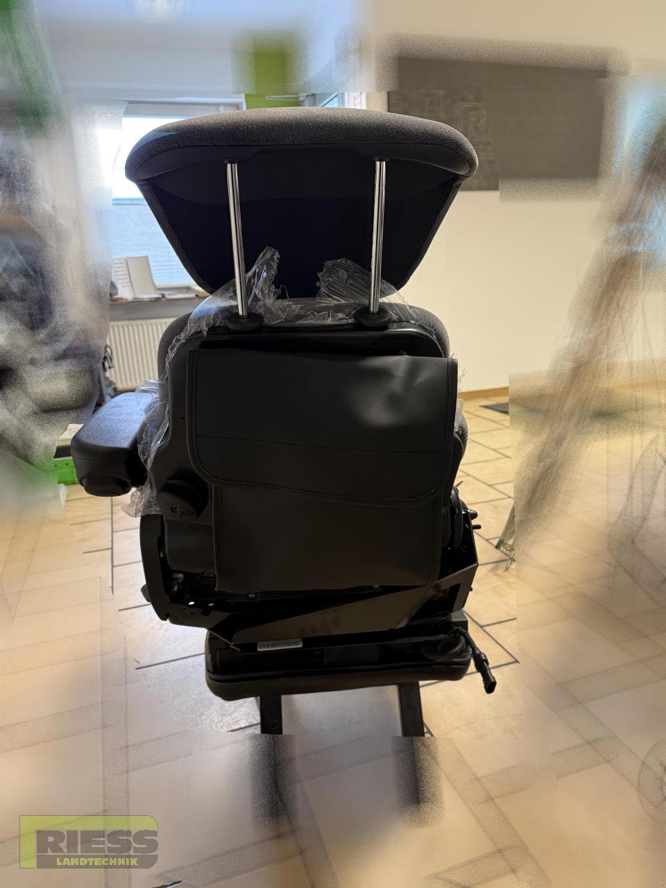 Sonstiges Traktorzubehör del tipo CLAAS CLAAS Fahrersitz Grammer MSG97G/741, Neumaschine en Homberg/Ohm - Maulbach (Imagen 4)