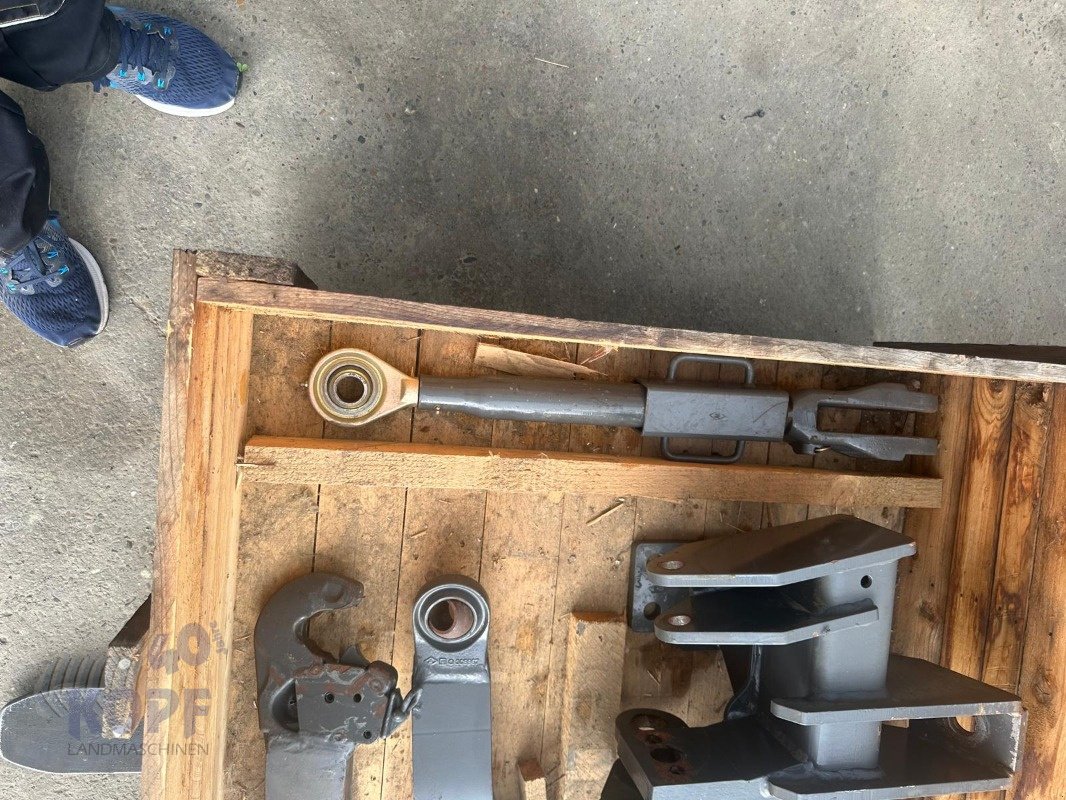 Sonstiges Traktorzubehör typu CLAAS Dreipunktbock Unterlenker Hubstreben Xerion, Gebrauchtmaschine v Schutterzell (Obrázek 6)