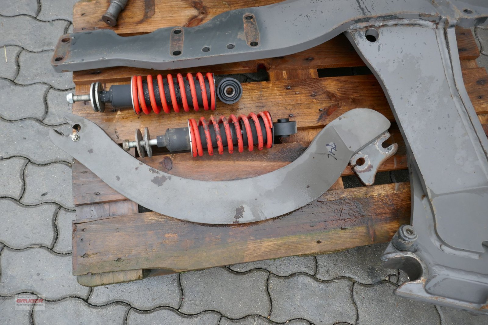 Sonstiges Traktorzubehör a típus CLAAS Frontladeranbauteile passend zu MX-Frontlader, Gebrauchtmaschine ekkor: Dorfen (Kép 2)