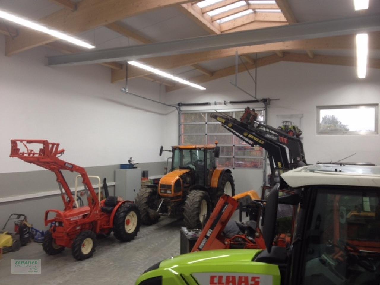 Sonstiges Traktorzubehör typu CLAAS Frontladerkonsolen Claas Arion 6x0 Hexashift A76, Gebrauchtmaschine v Geiselhöring (Obrázek 5)