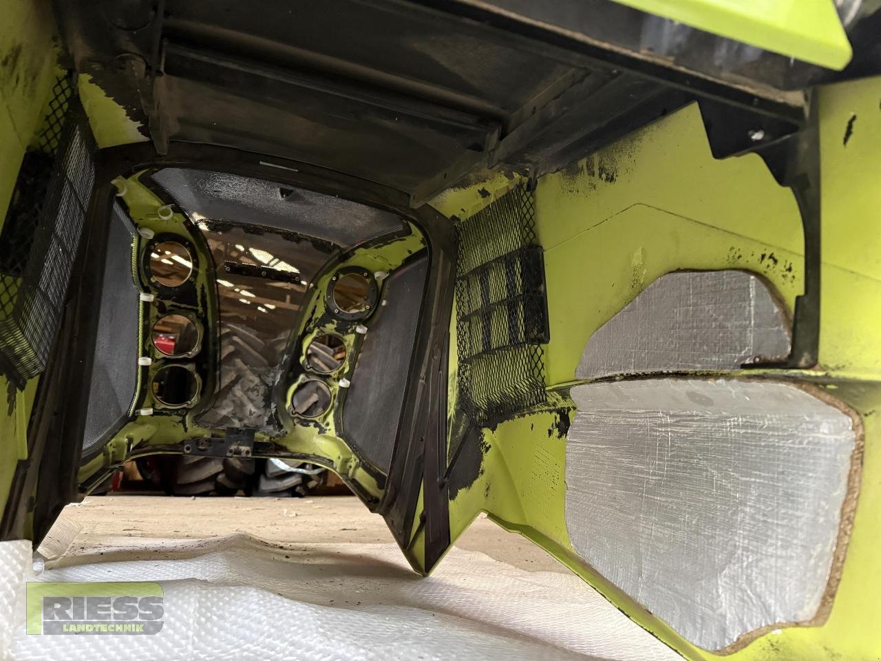 Sonstiges Traktorzubehör van het type CLAAS Motorhaube Arion 4xx A32 (A52), Gebrauchtmaschine in Homberg/Ohm - Maulbach (Foto 10)