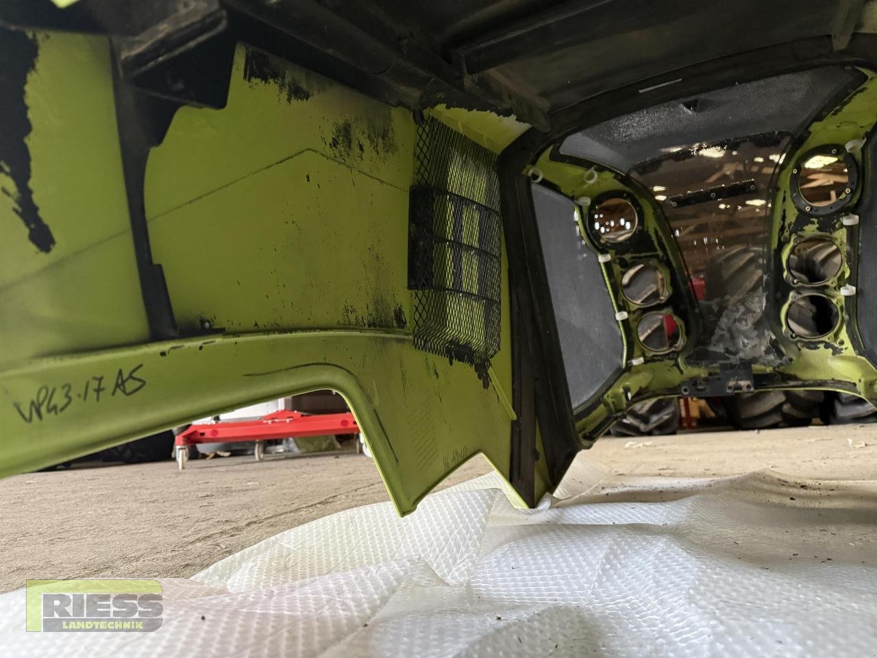 Sonstiges Traktorzubehör van het type CLAAS Motorhaube Arion 4xx A32 (A52), Gebrauchtmaschine in Homberg/Ohm - Maulbach (Foto 11)