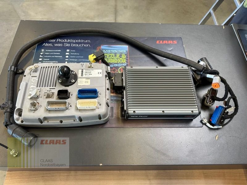 Sonstiges Traktorzubehör des Typs CLAAS S10 TERMINAL + NAV CONTROLLER, Neumaschine in Schwend (Bild 2)