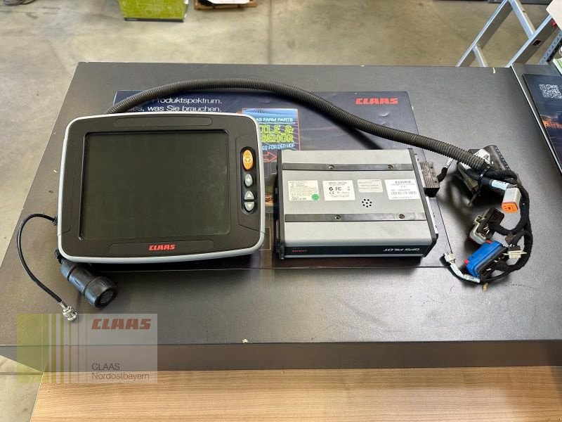 Sonstiges Traktorzubehör des Typs CLAAS S10 TERMINAL + NAV CONTROLLER, Neumaschine in Schwend (Bild 1)